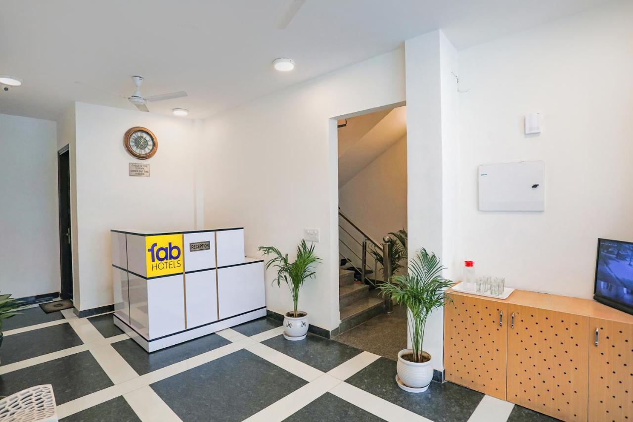 גורגאון Fabhotel Ab Inn Huda City Center מראה חיצוני תמונה