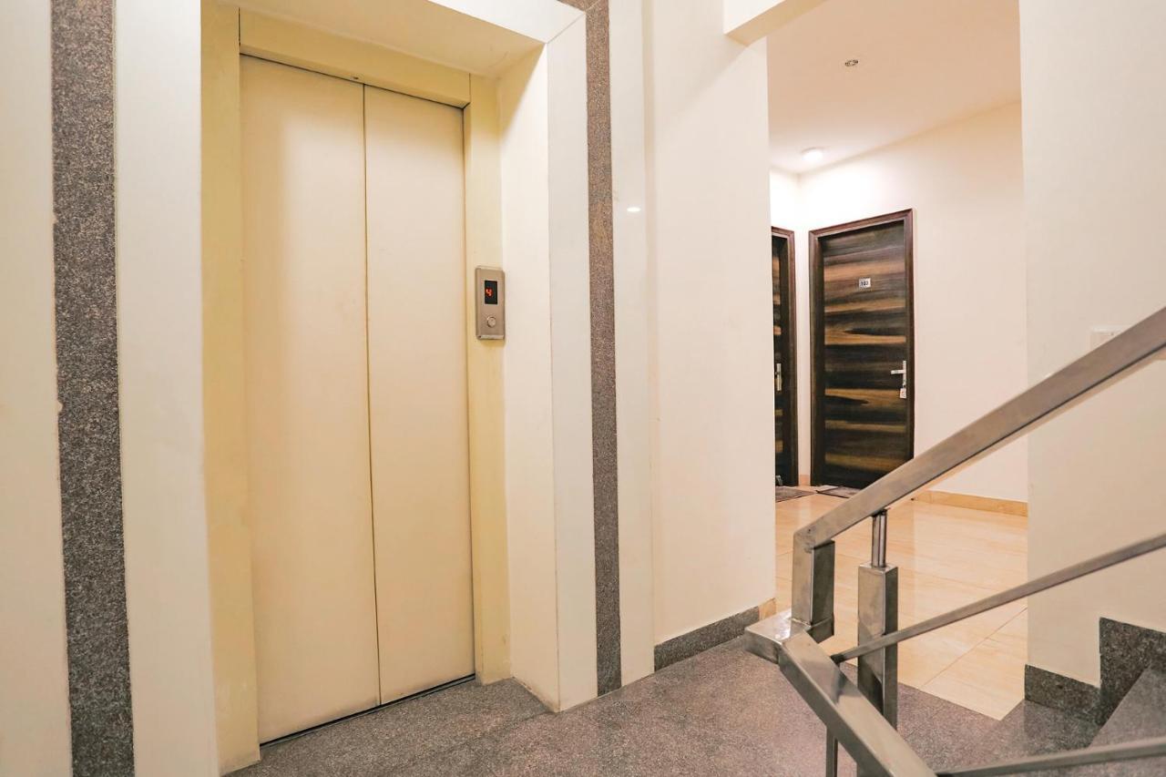 גורגאון Fabhotel Ab Inn Huda City Center מראה חיצוני תמונה